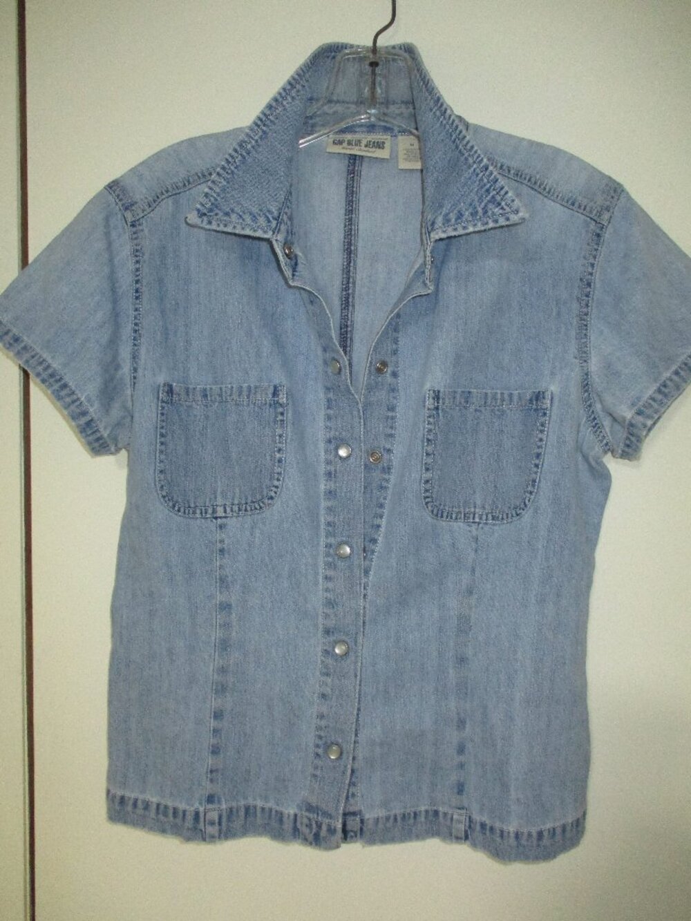 Gap Blue Jeans Denim Snap front short Sleeve Shirt S
